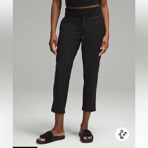 Dance Studio Mid-Rise Cropped Pant